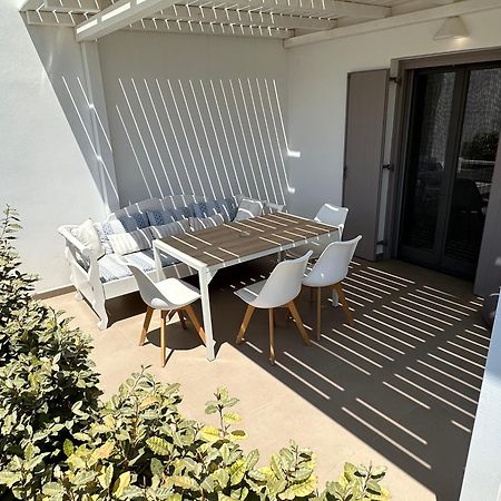 Levanda Guest Houses アンティパロス島 エクステリア 写真